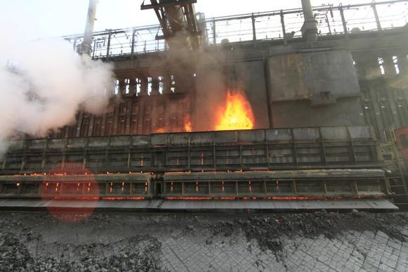 High-temperature synthesis furnace
